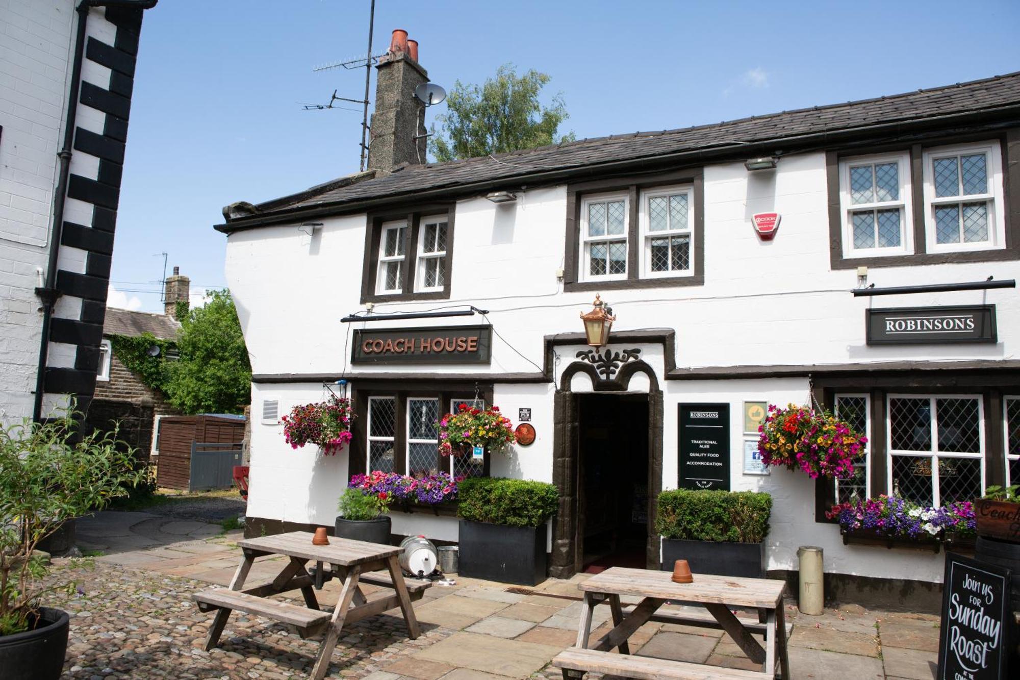Hotel Coach House Bentham Exterior foto